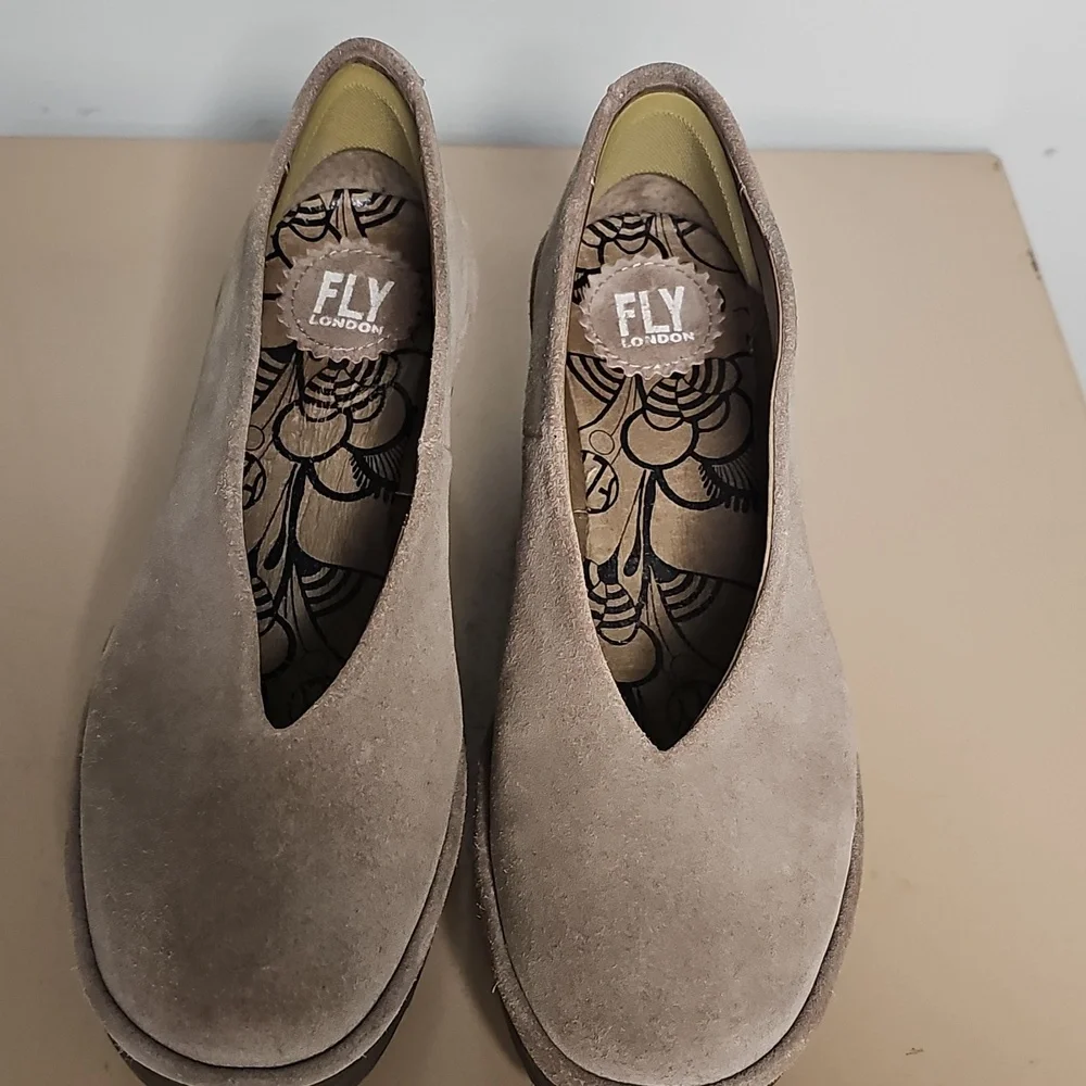 Fly London Yaz Grey Suede Wedge Heels Size 7.5/38 - Picture 4 of 11